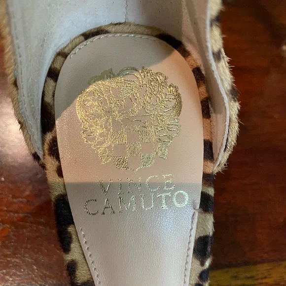 Vince Camuto strapped high heals - Picture 8 of 9